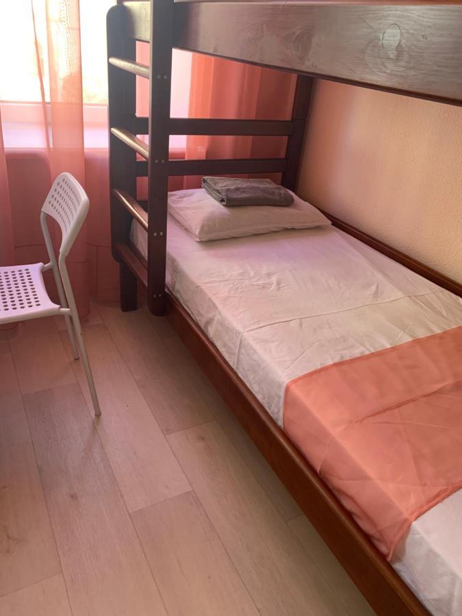U-Compass Albergue Kiev Exterior foto